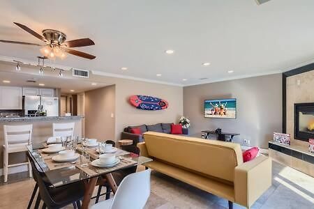 Awesome 3Br 2Bth 1 Block To Beach C2 Newport Beach Exteriör bild