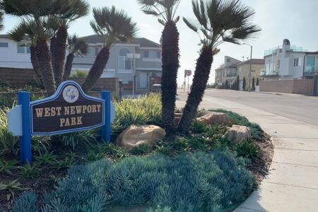 Awesome 3Br 2Bth 1 Block To Beach C2 Newport Beach Exteriör bild