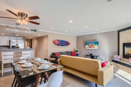 Awesome 3Br 2Bth 1 Block To Beach C2 Newport Beach Exteriör bild
